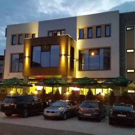 Hotel Excellence Букурещ Екстериор снимка