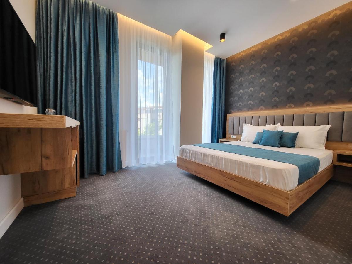 Hotel Excellence Букурещ Екстериор снимка