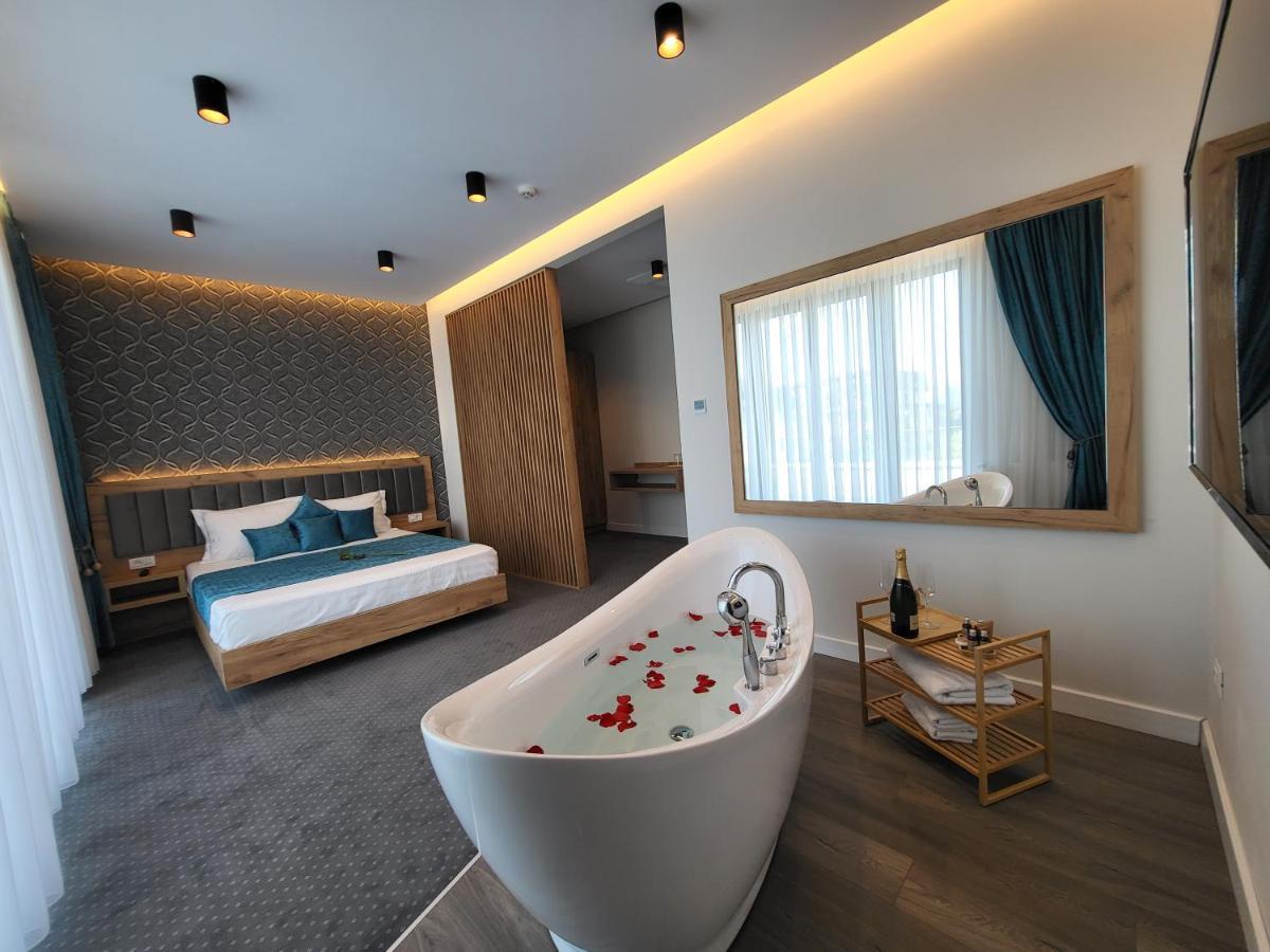 Hotel Excellence Букурещ Екстериор снимка
